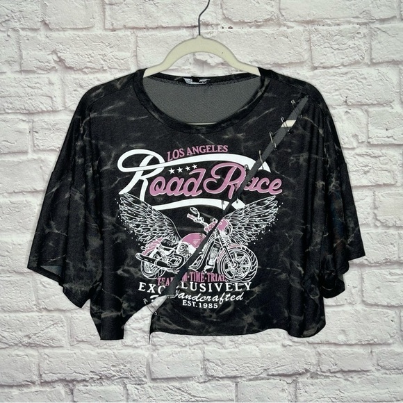 Fashion Nova Cropped Safety Pin Top - Picture 4 of 12